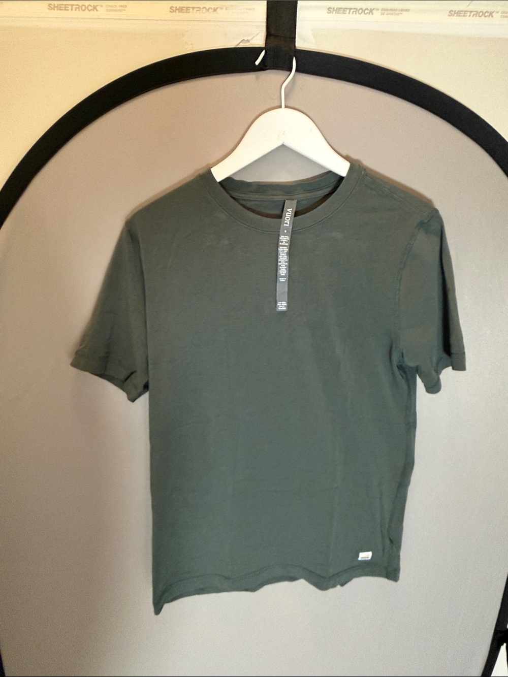 Vuori Crew Neck T-Shirt - Olive Green